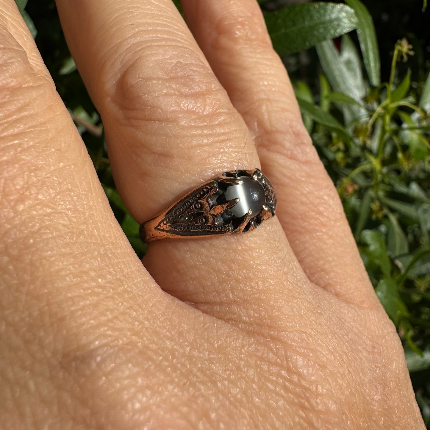 טבעת זהב 10K משובצת אבן ירח