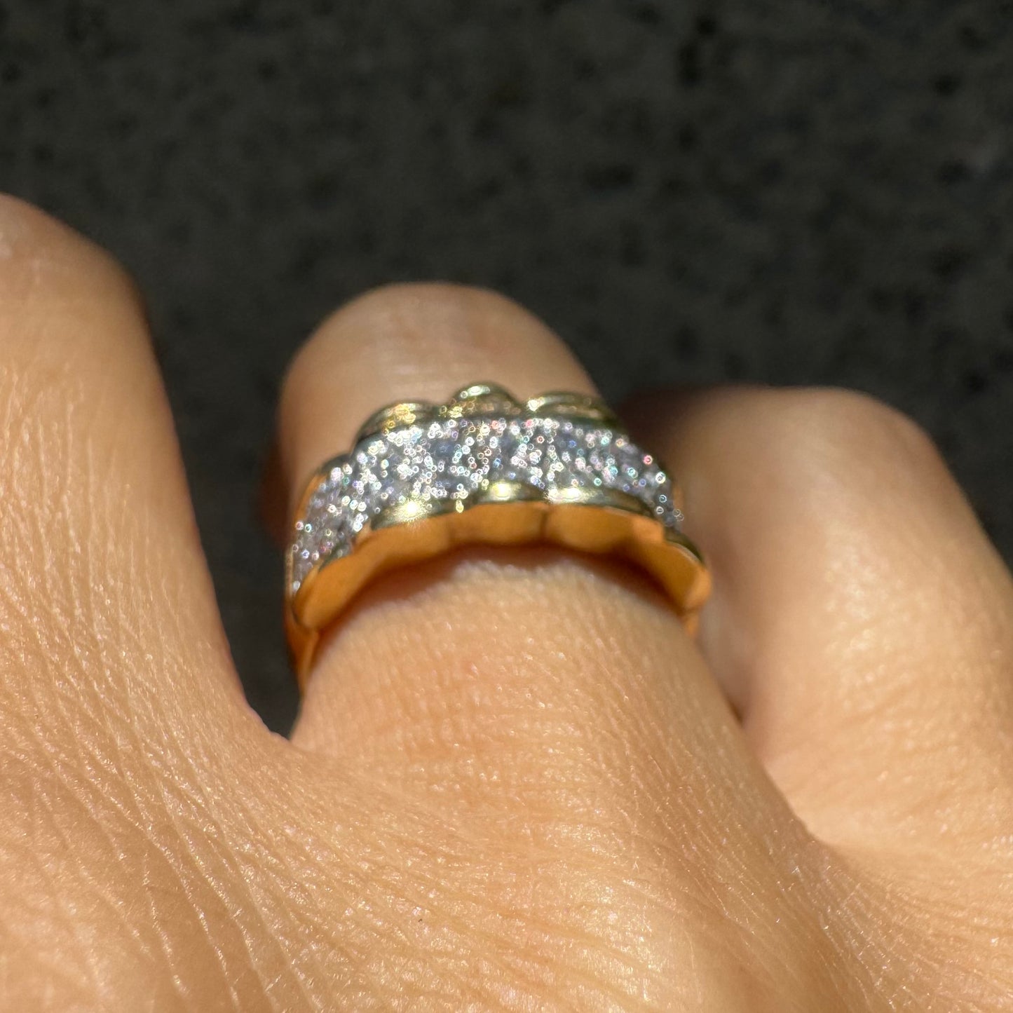 14K gold ring set with center pavé of sparkling Diamonds framed with softly waved gold edges