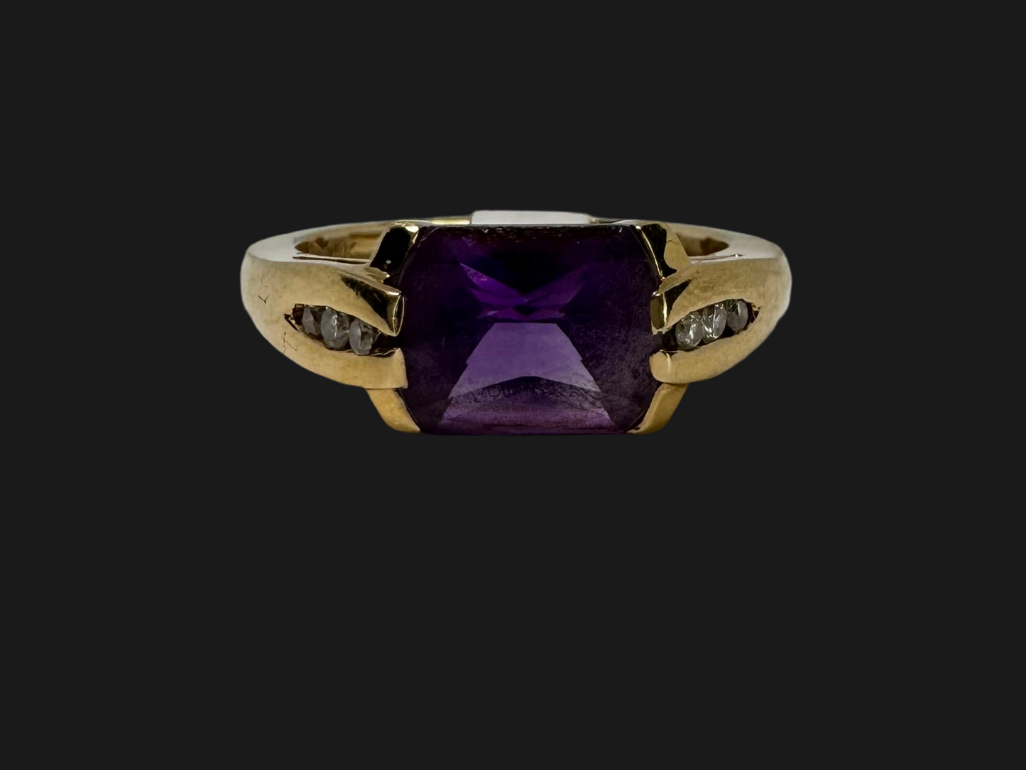 14K gold ring set with Amethyst & Diamonds