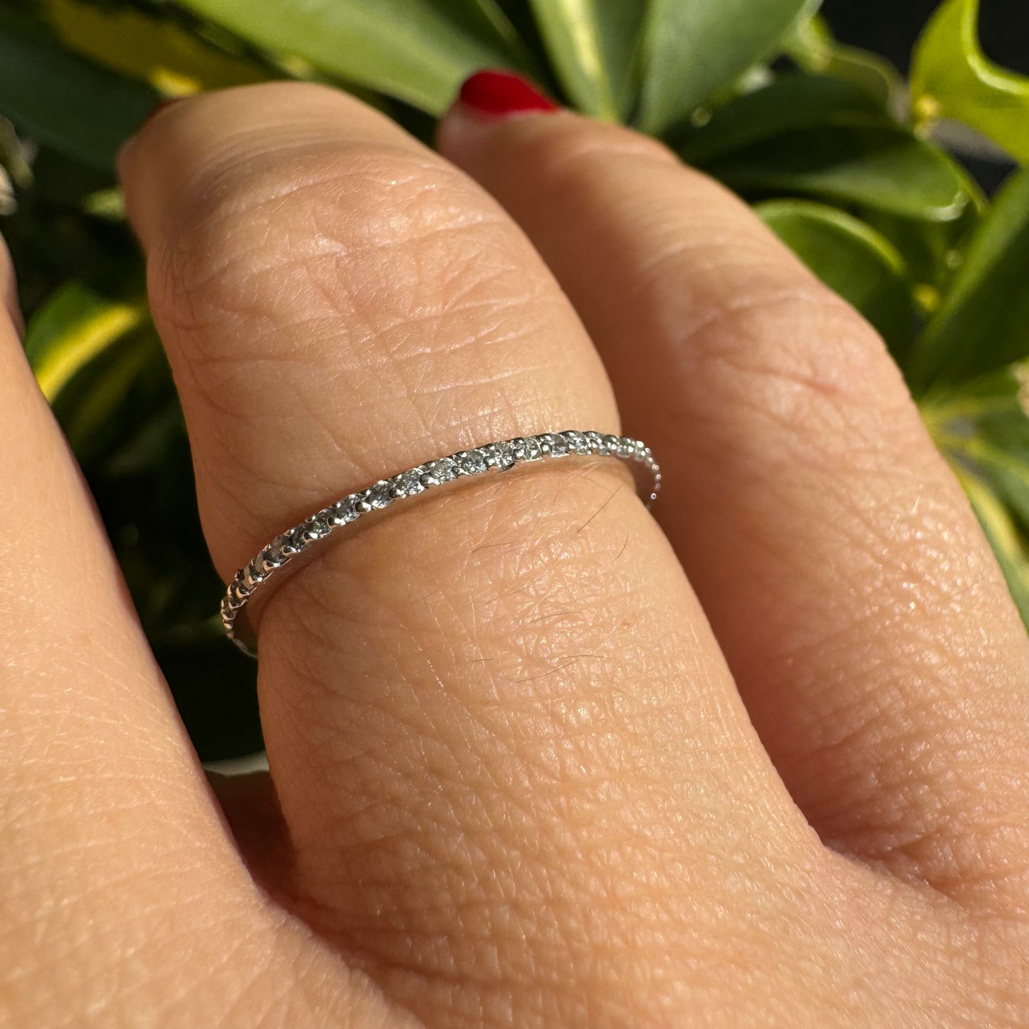 14K gold ring set with Diamonds