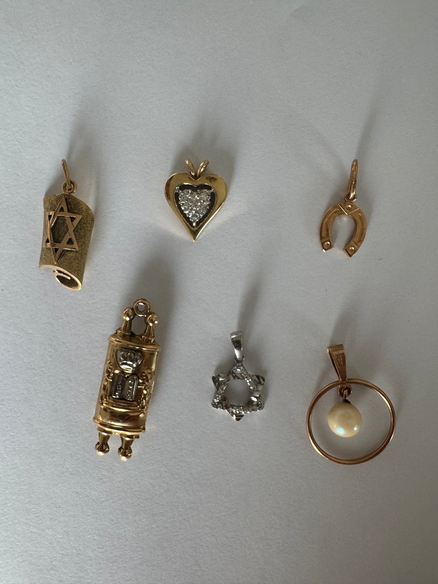 עגילי זהב 14K משובצים פנינים ויהלומים