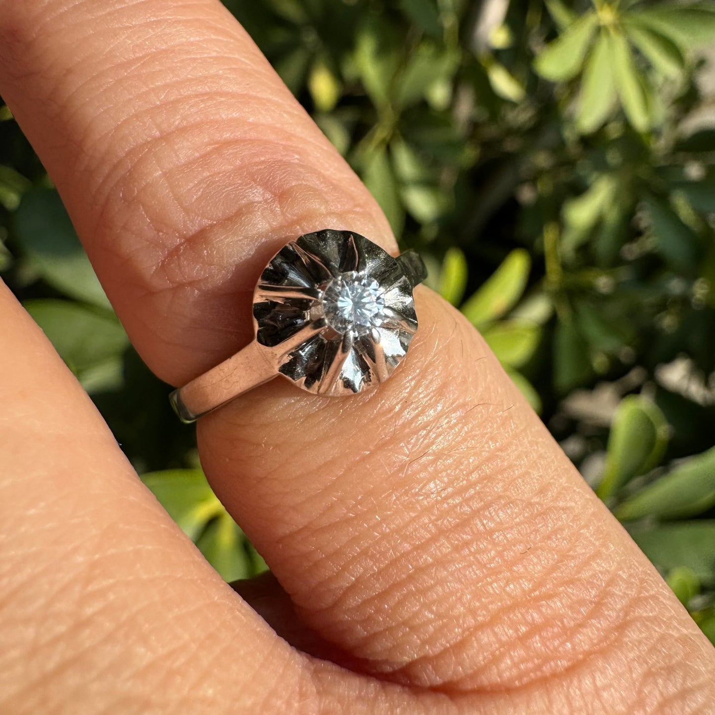 18K Gold ring set with Diamonds