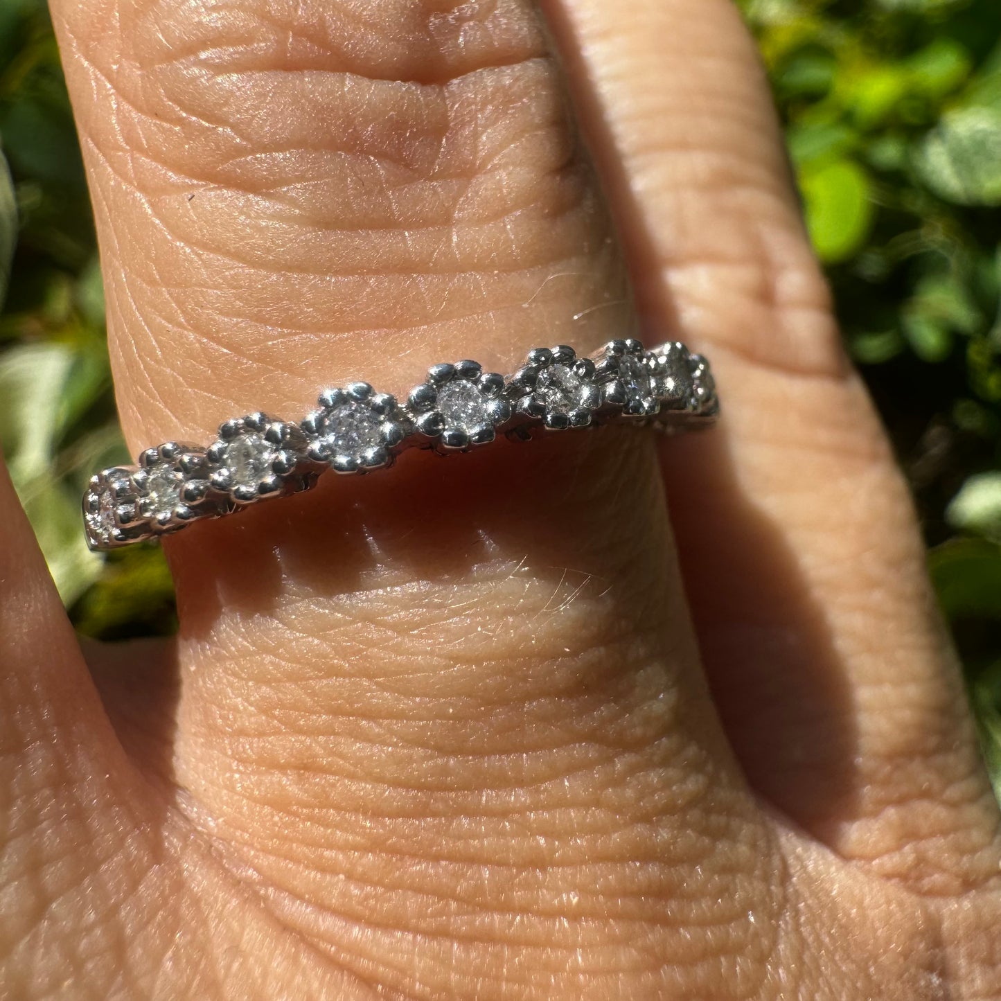 טבעת זהב צהוב 14 קראט משובצת יהלומים