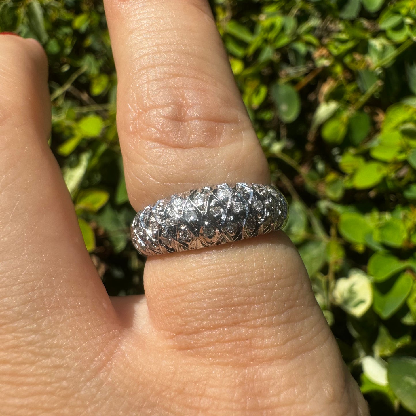 14K gold ring set with Diamonds