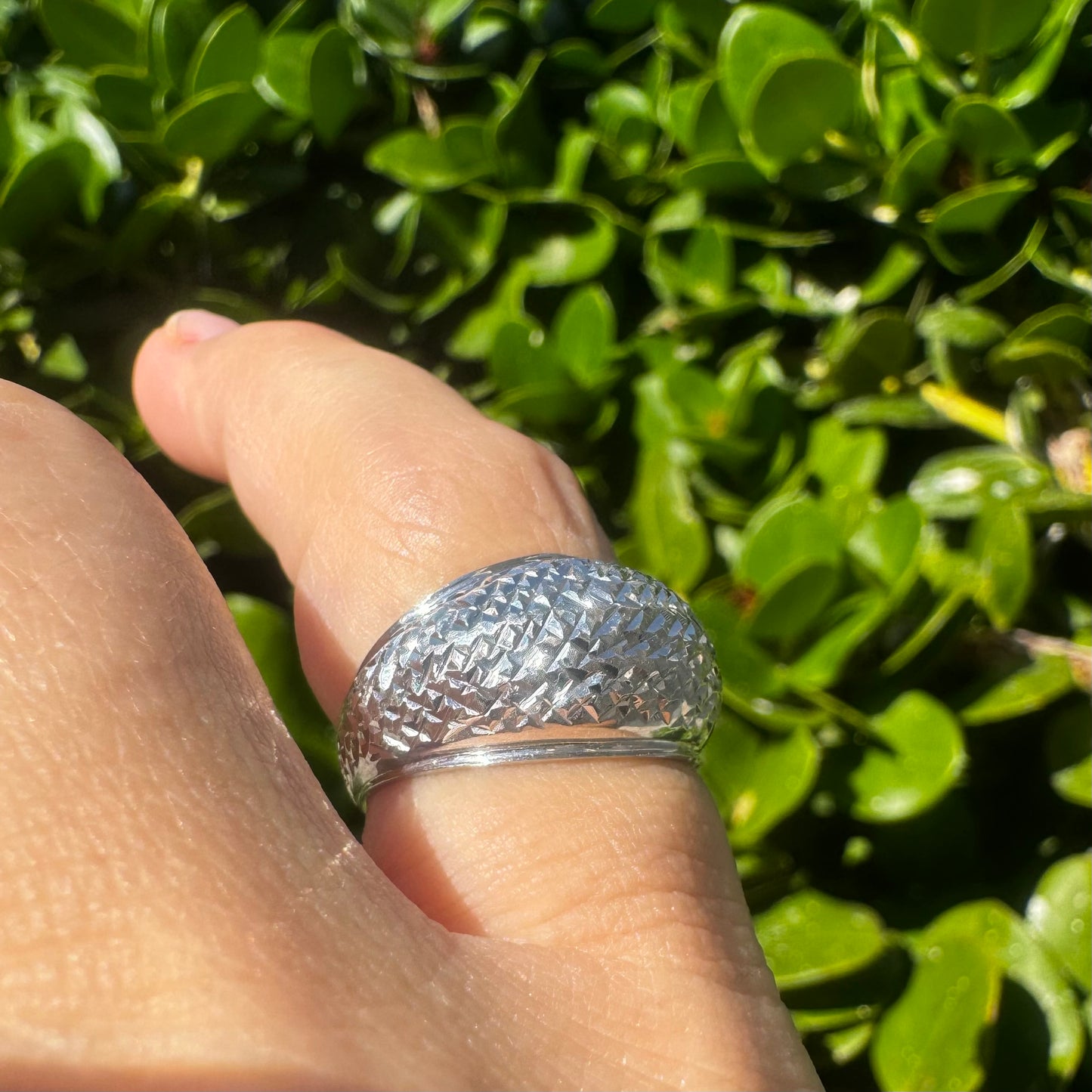 14K white gold ring