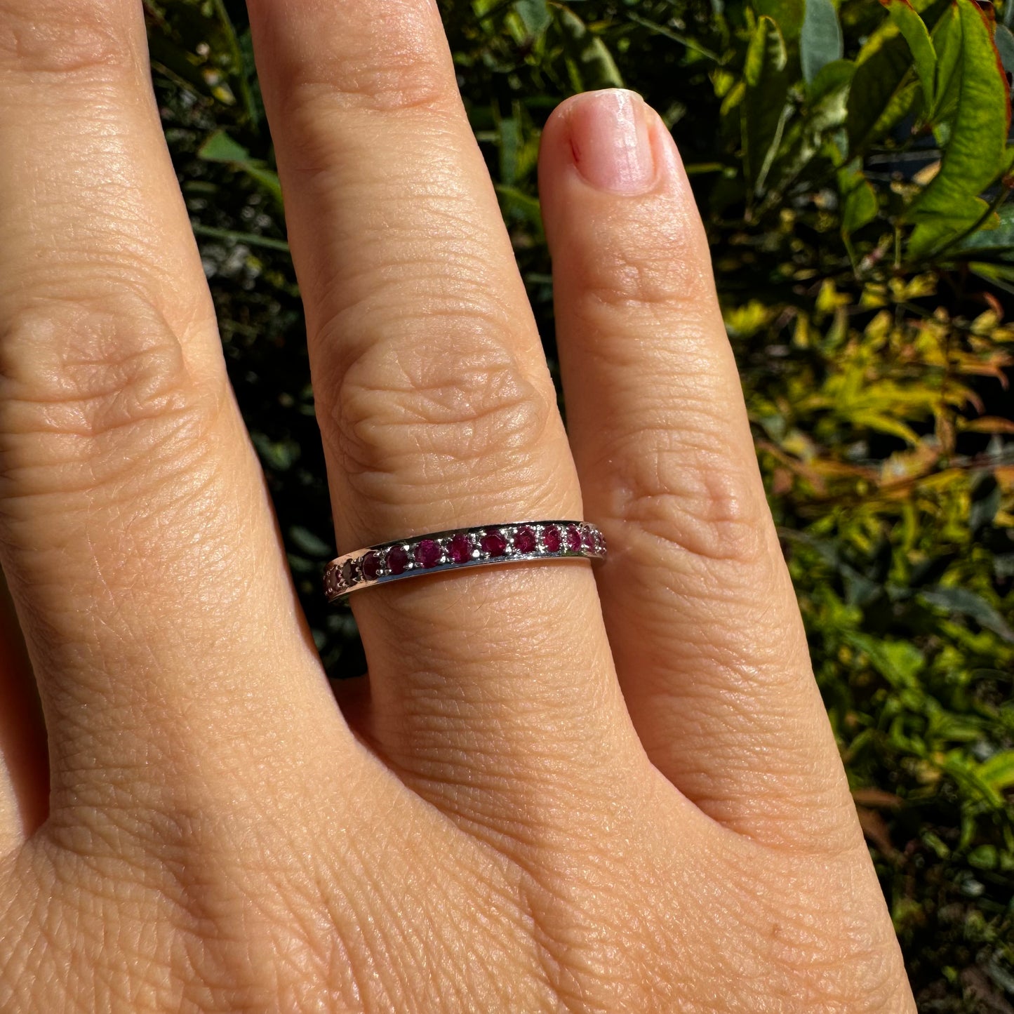 18K gold Eternity ring set with Rubies
