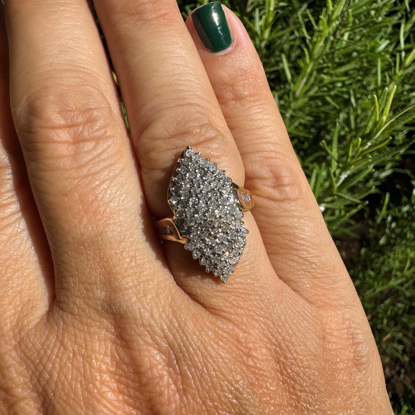 14K yellow gold ring set with Diamonds