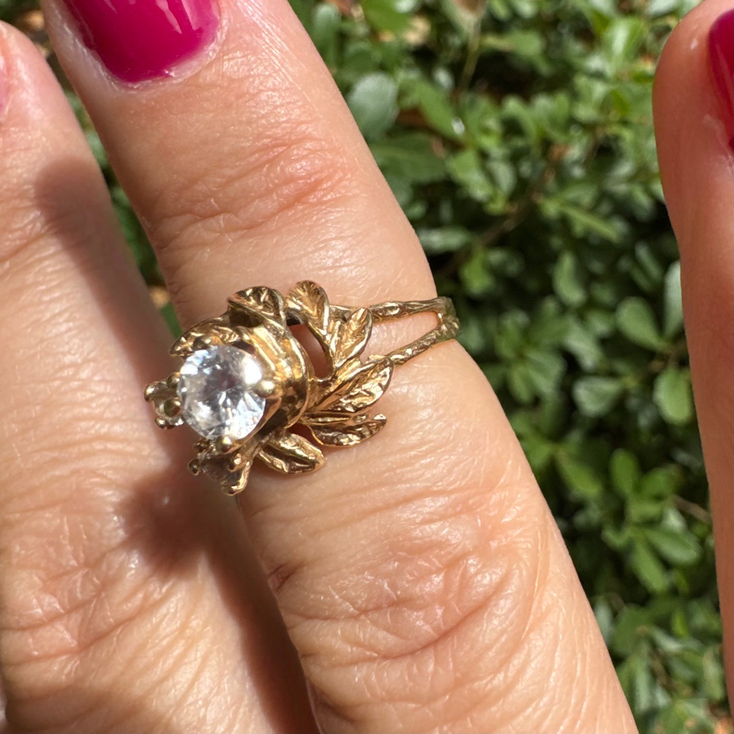 14K gold leaf ring with Sparkling transparent Stones