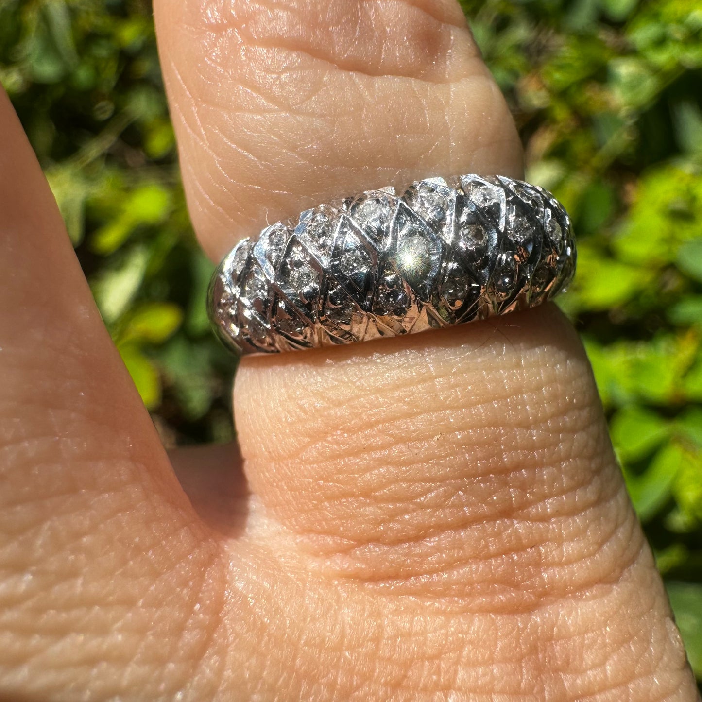 14K gold ring set with Diamonds