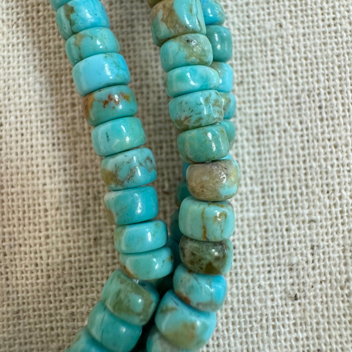 18K gold “H.Stern” triple Turquoise bracelet with natural beads