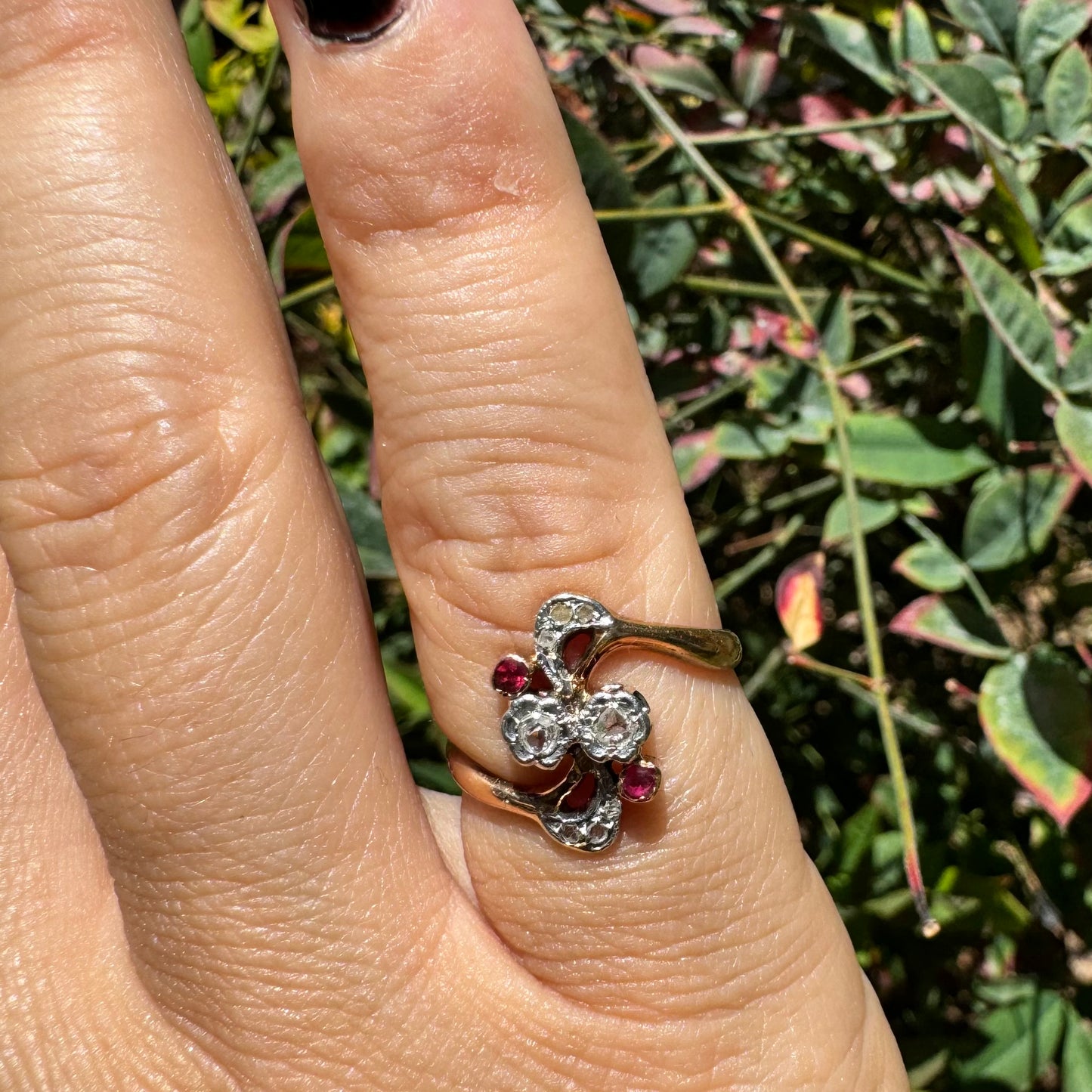 18K gold ring set with Rubies & Diamonds