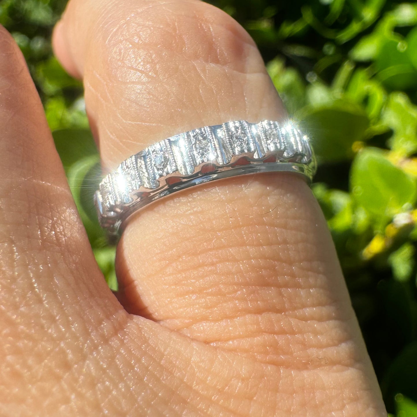 14K gold ring set with Diamonds