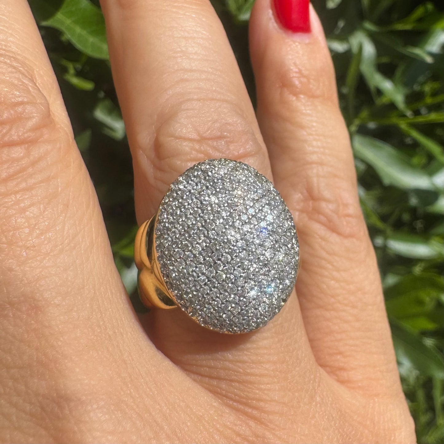 18K gold ring set with a dazzling dome of pavé-set diamonds