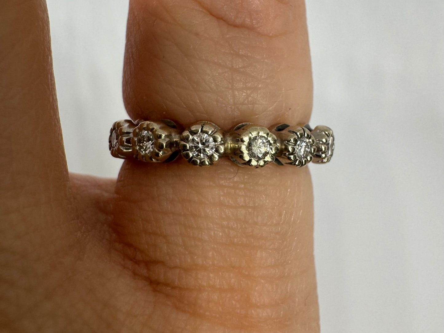 14K gold ring set with Diamonds