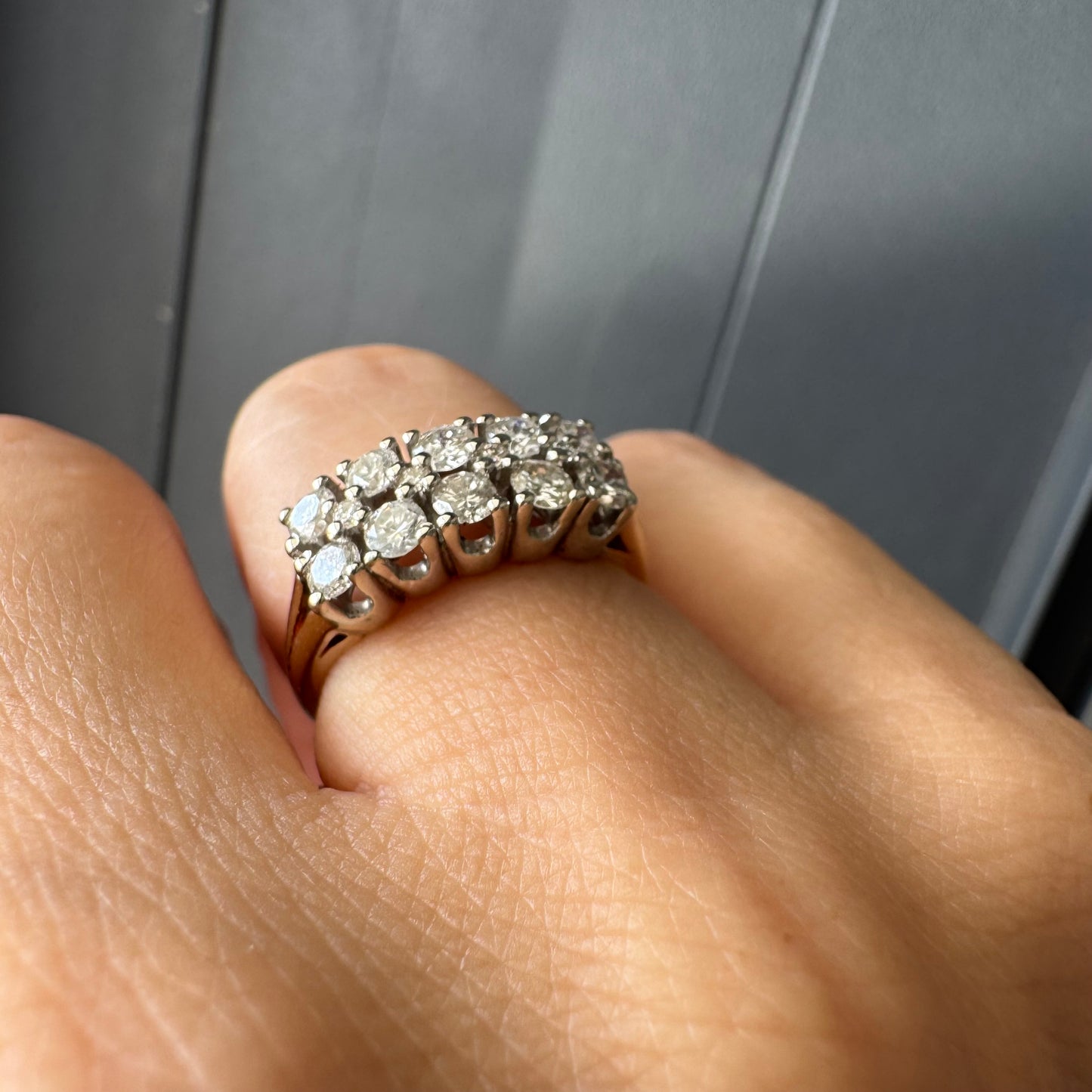 טבעת זהב צהוב 14 קראט משובצת יהלומים