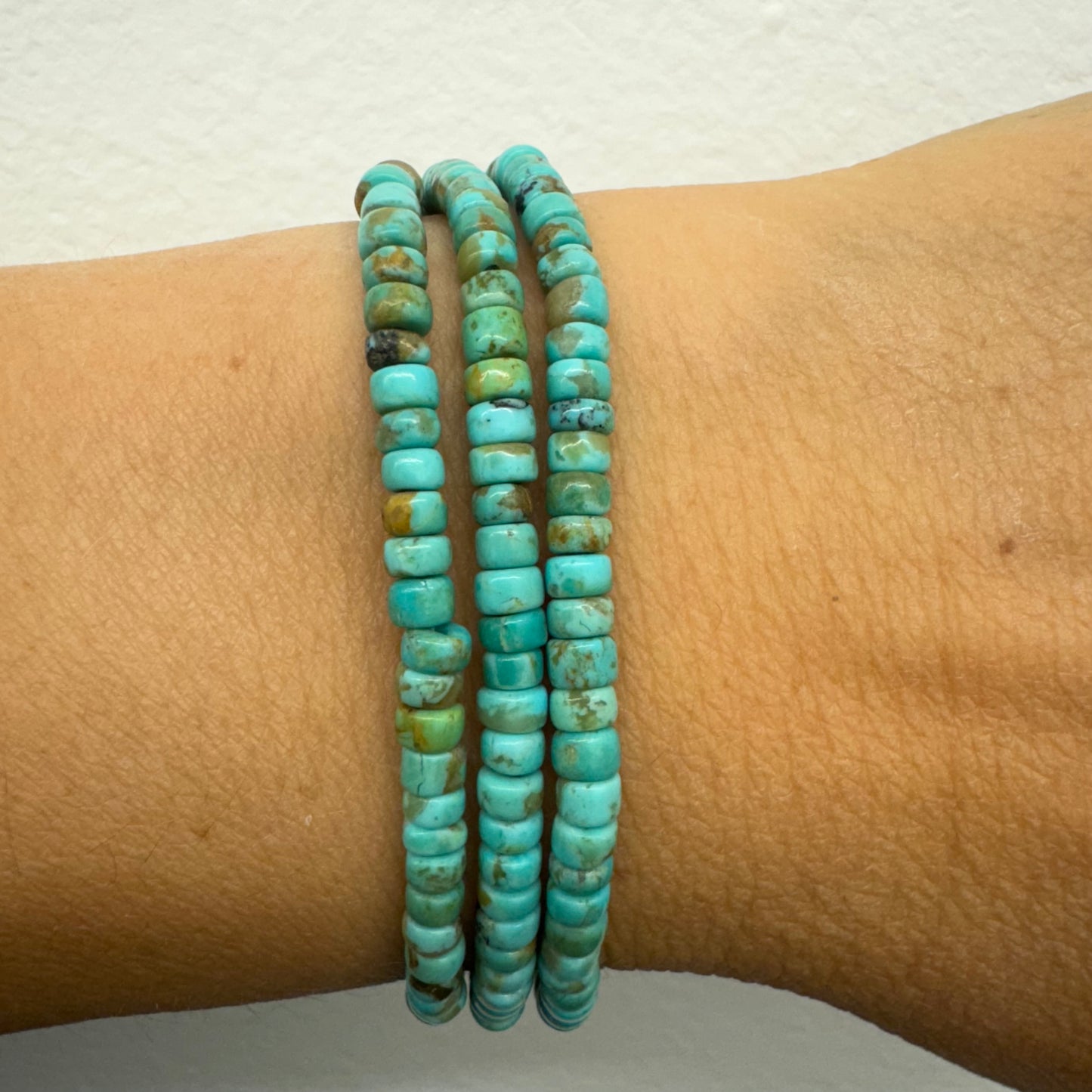 18K gold “H.Stern” triple Turquoise bracelet with natural beads