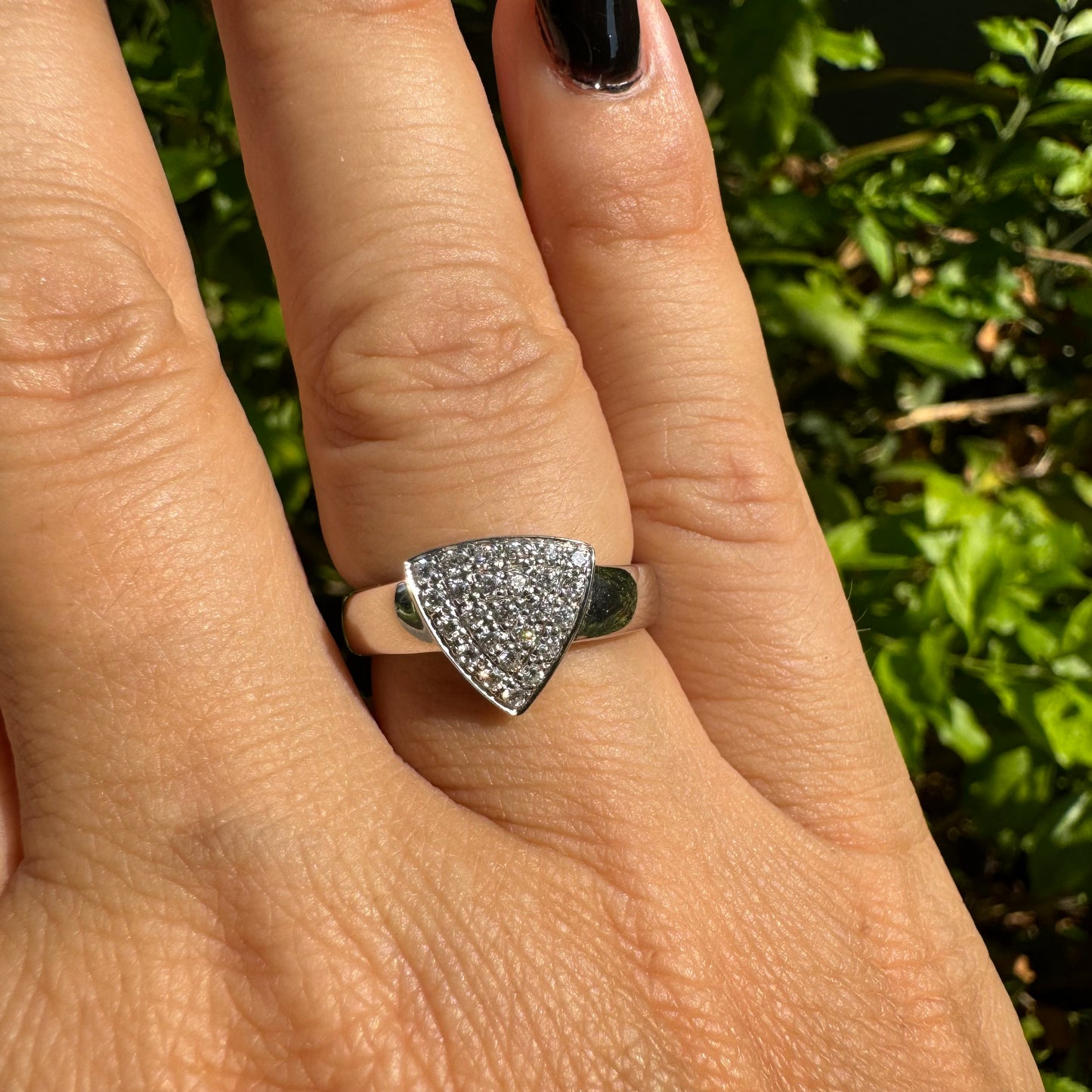 18K gold ring featuring a bold triangular design fully pavé-set with brilliant-cut Diamonds.