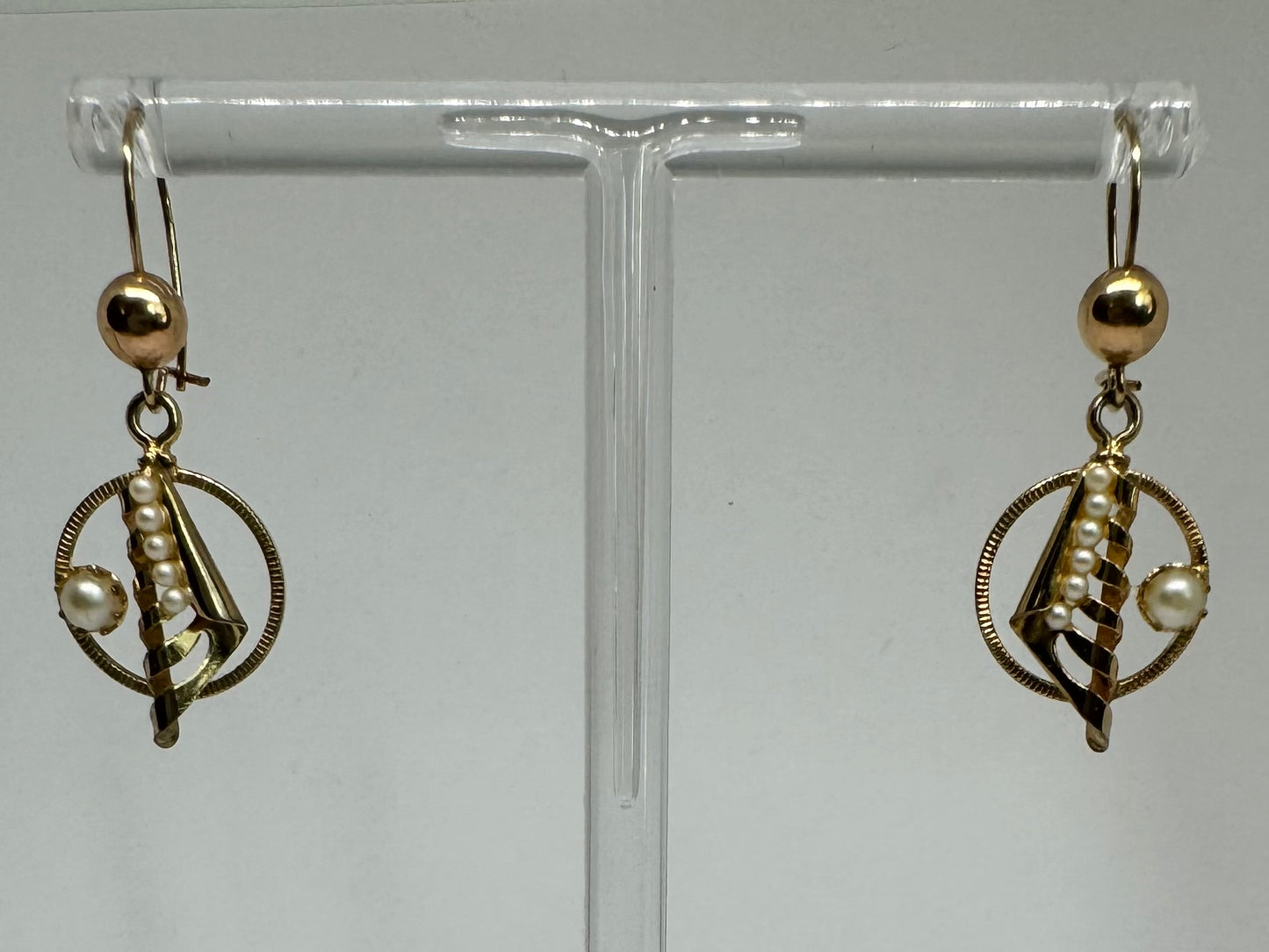 עגילי טיפה זהב 10K משובצים עם פנינה