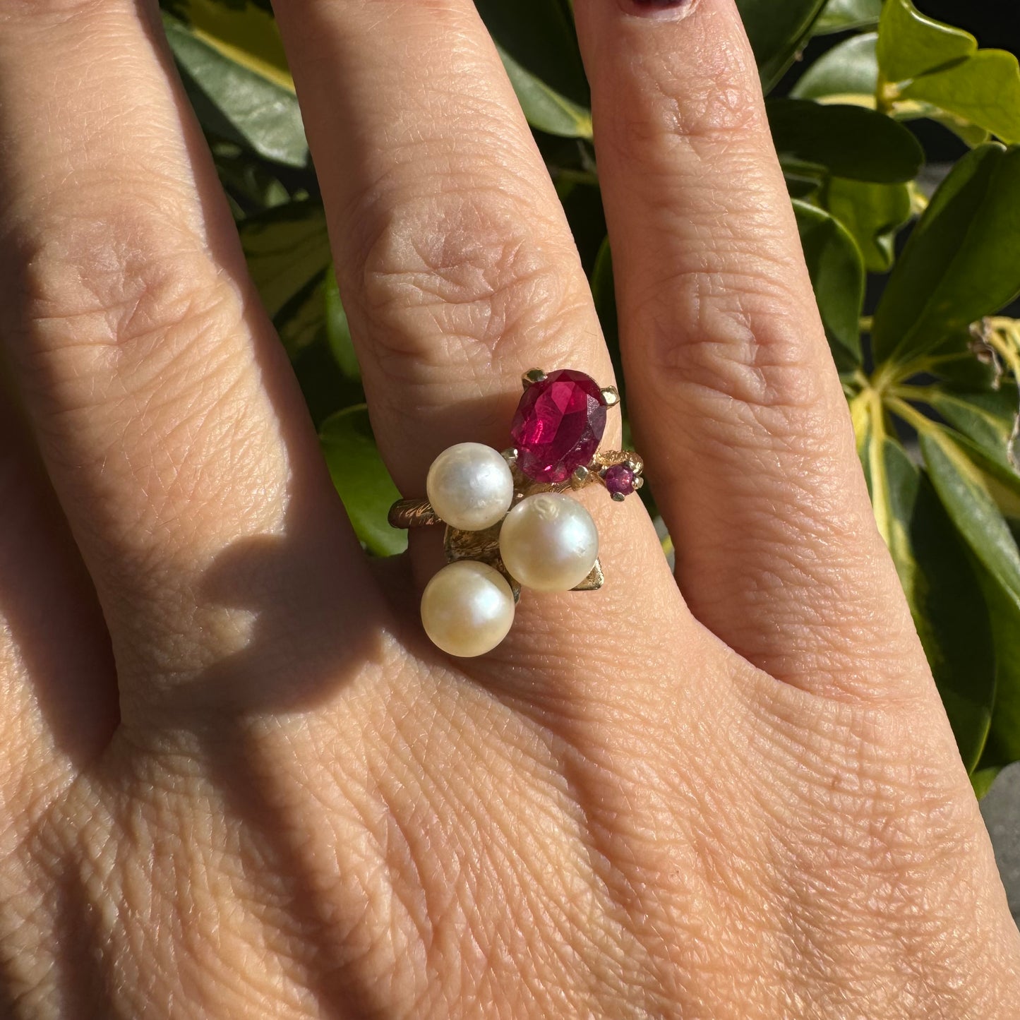 14K gold ring set with 3 Pearls & Ruby