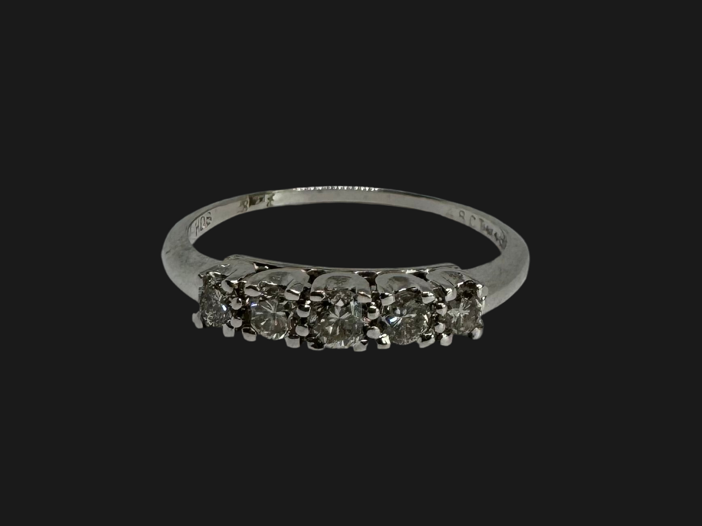 14K gold ring set with Diamonds