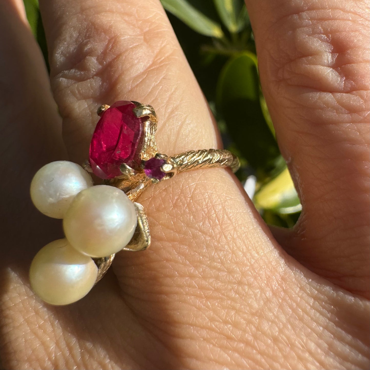 14K gold ring set with 3 Pearls & Ruby