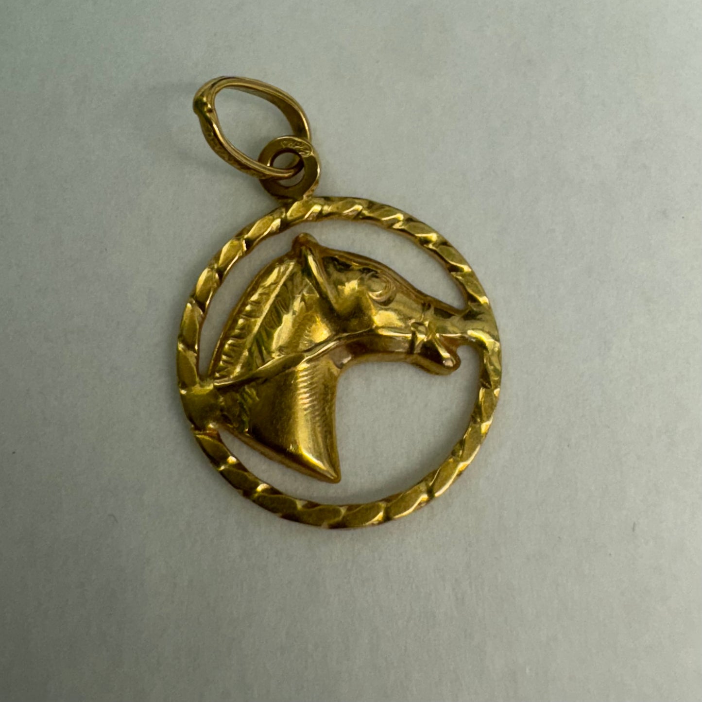 18K gold horse pendant