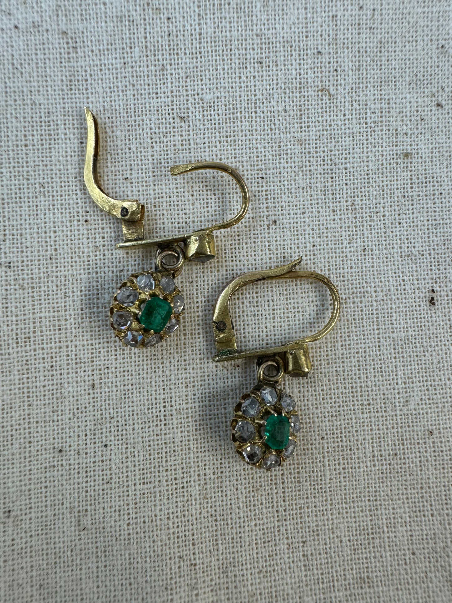 10K gold earrings set with Emerald & Diamonds