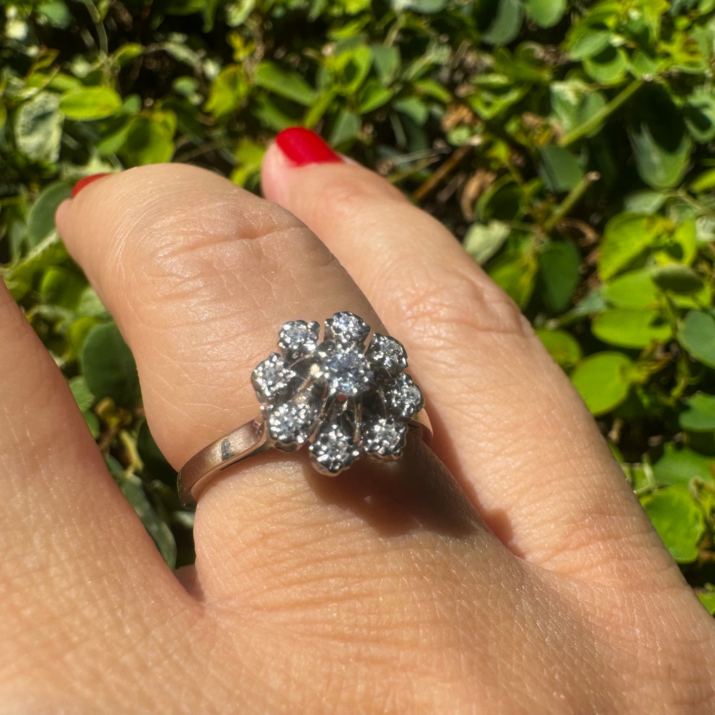 טבעת זהב 18 קראט משובצת יהלומים