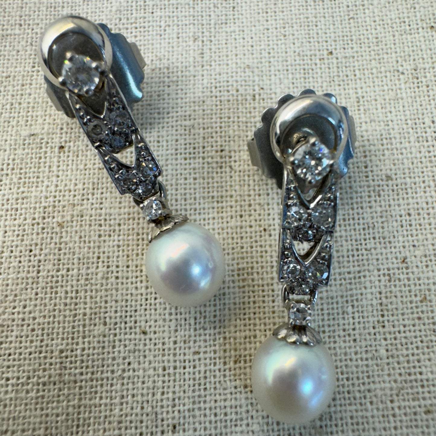 14K gold earrings set with Pearl & Diamonds