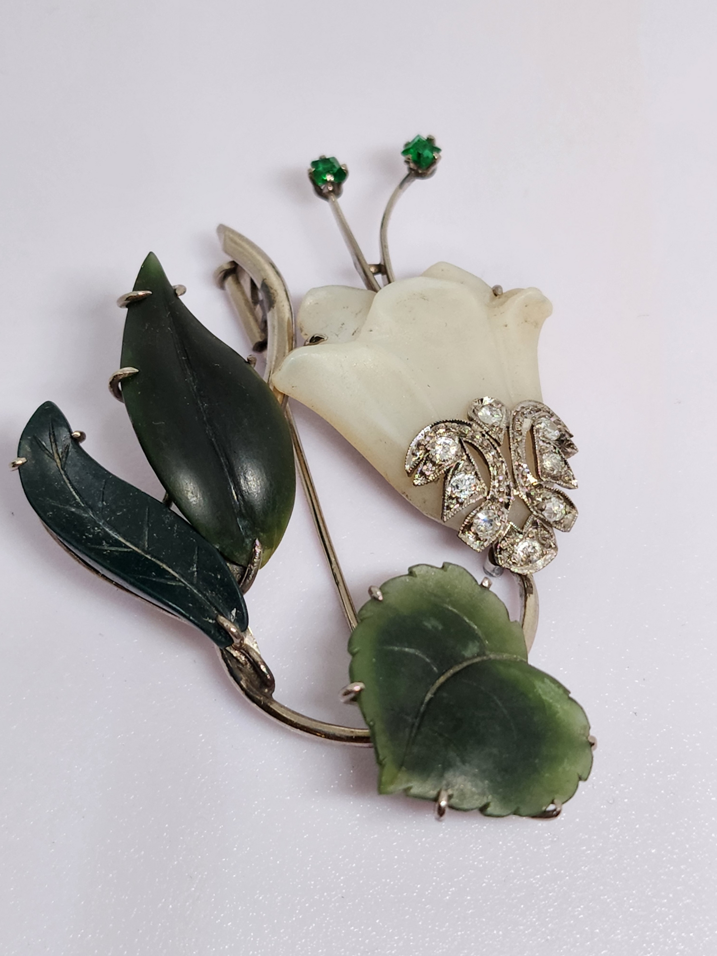 14K gold Flower Brooch set with Emerald & Diamonds